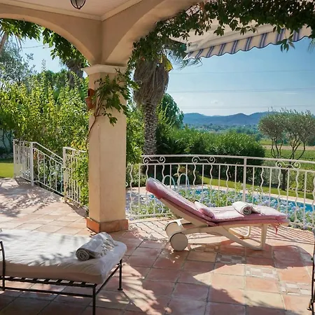 Сasa de vacaciones Located In A Quiet And Secure Subdivision Near The Beaches Of Cala Rossa Porto Vecchio