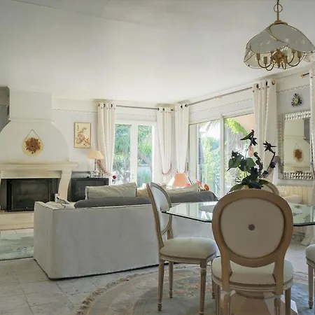 Сasa de vacaciones Located In A Quiet And Secure Subdivision Near The Beaches Of Cala Rossa Porto Vecchio